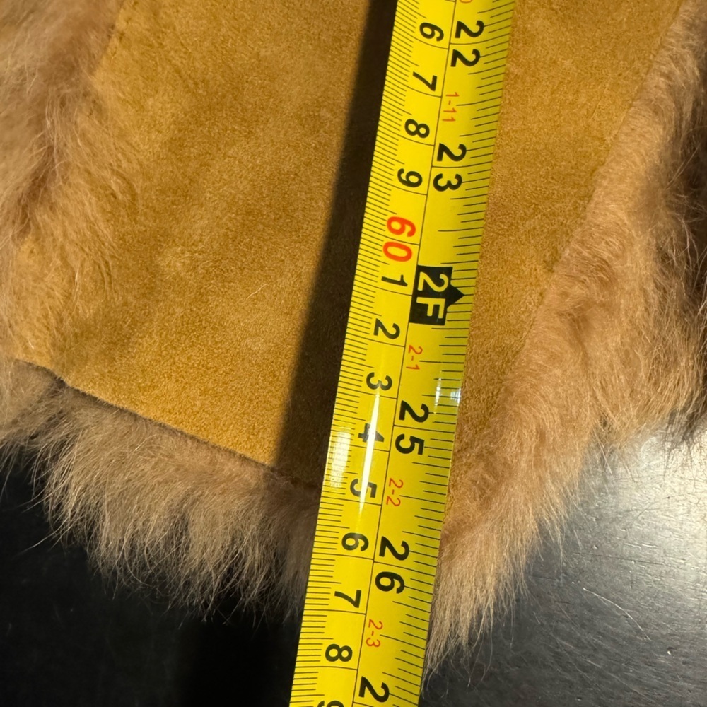 VTG Shearling Lamb Fur Belted Vest Penny Lane Luxury Warm Mob Wife Boho Indie 10 - Picture 6 of 15